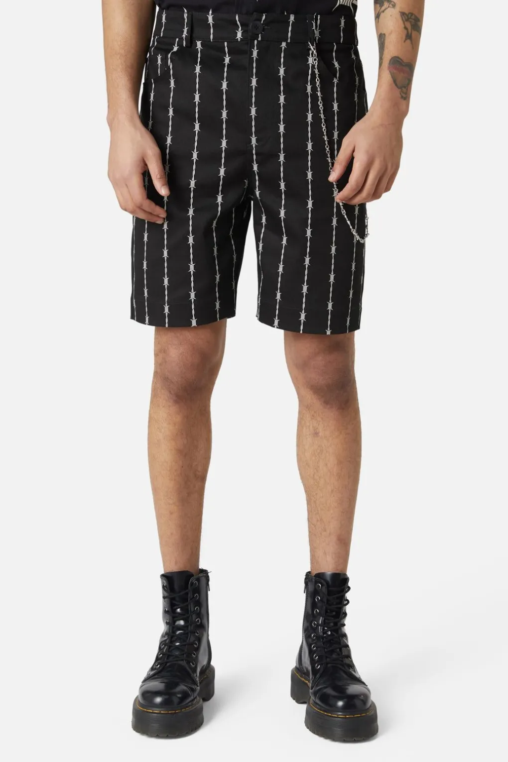 Barbed Wire Chain Short