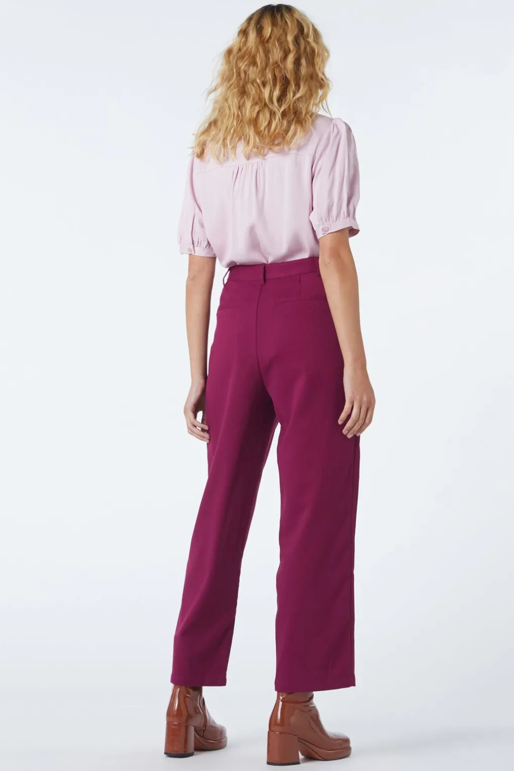 Briony Pant