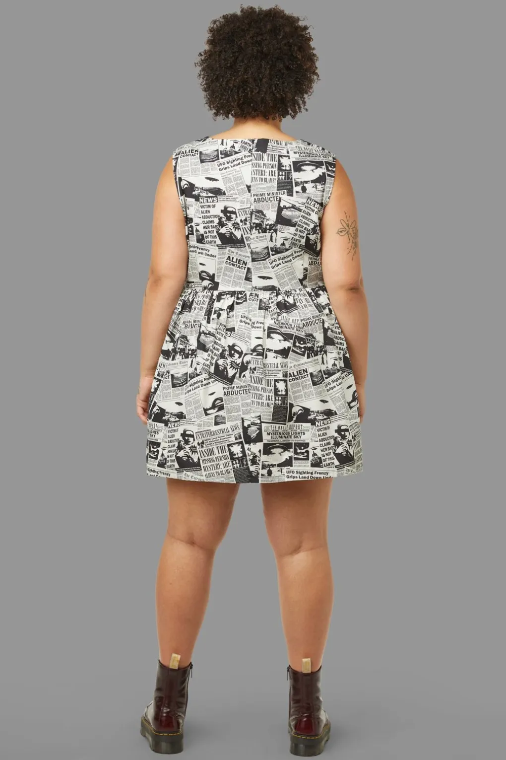 Curve Extraterrestrial Dress