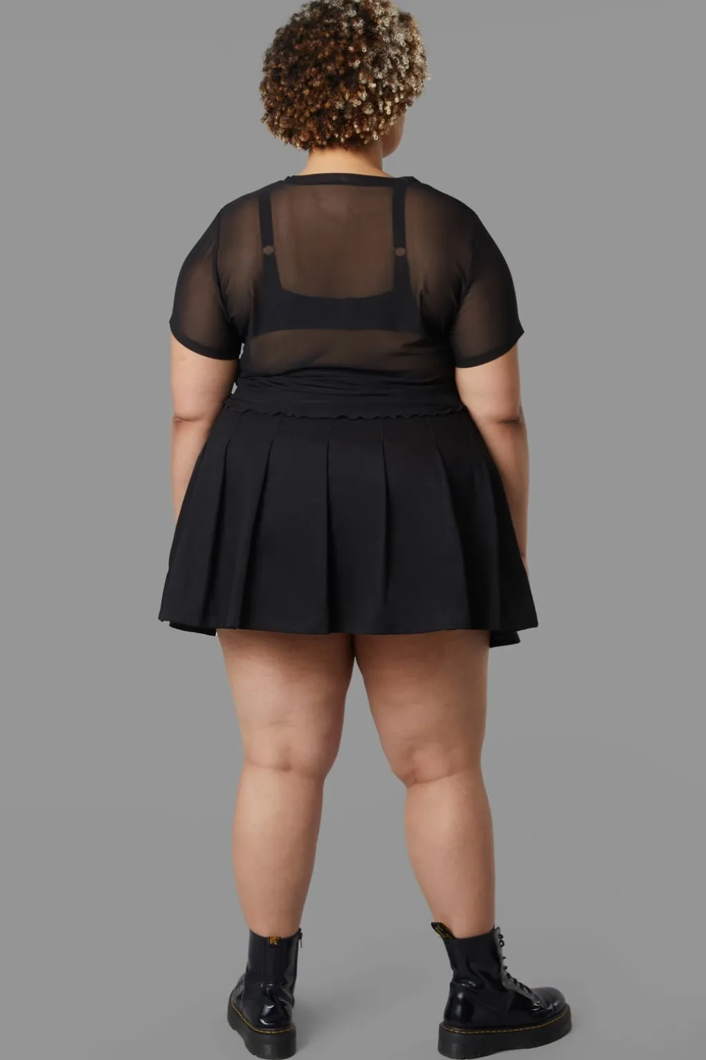 Curve Goat Top