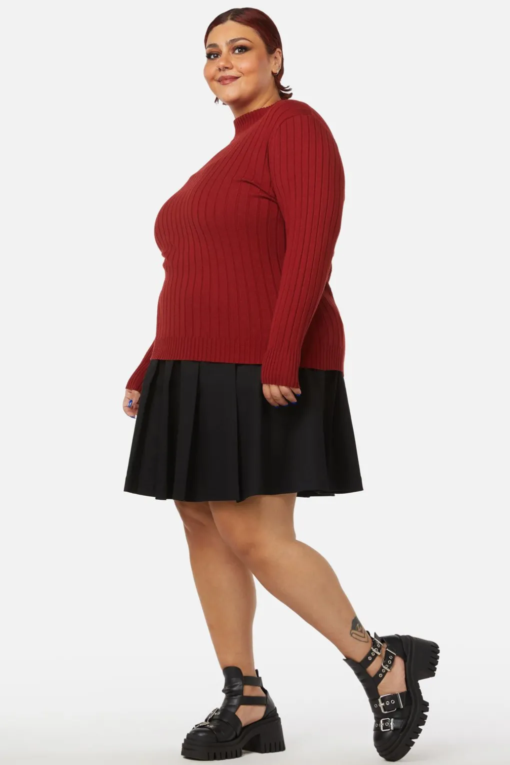 Curve Grave Respect Knit Skivvy