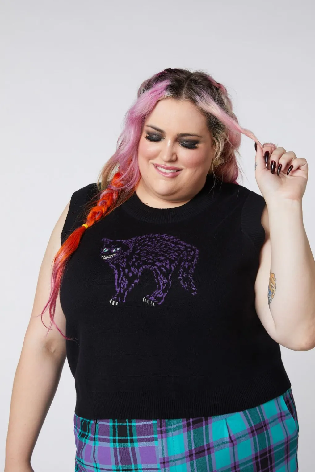 Curve Grinning Cat Placement Vest