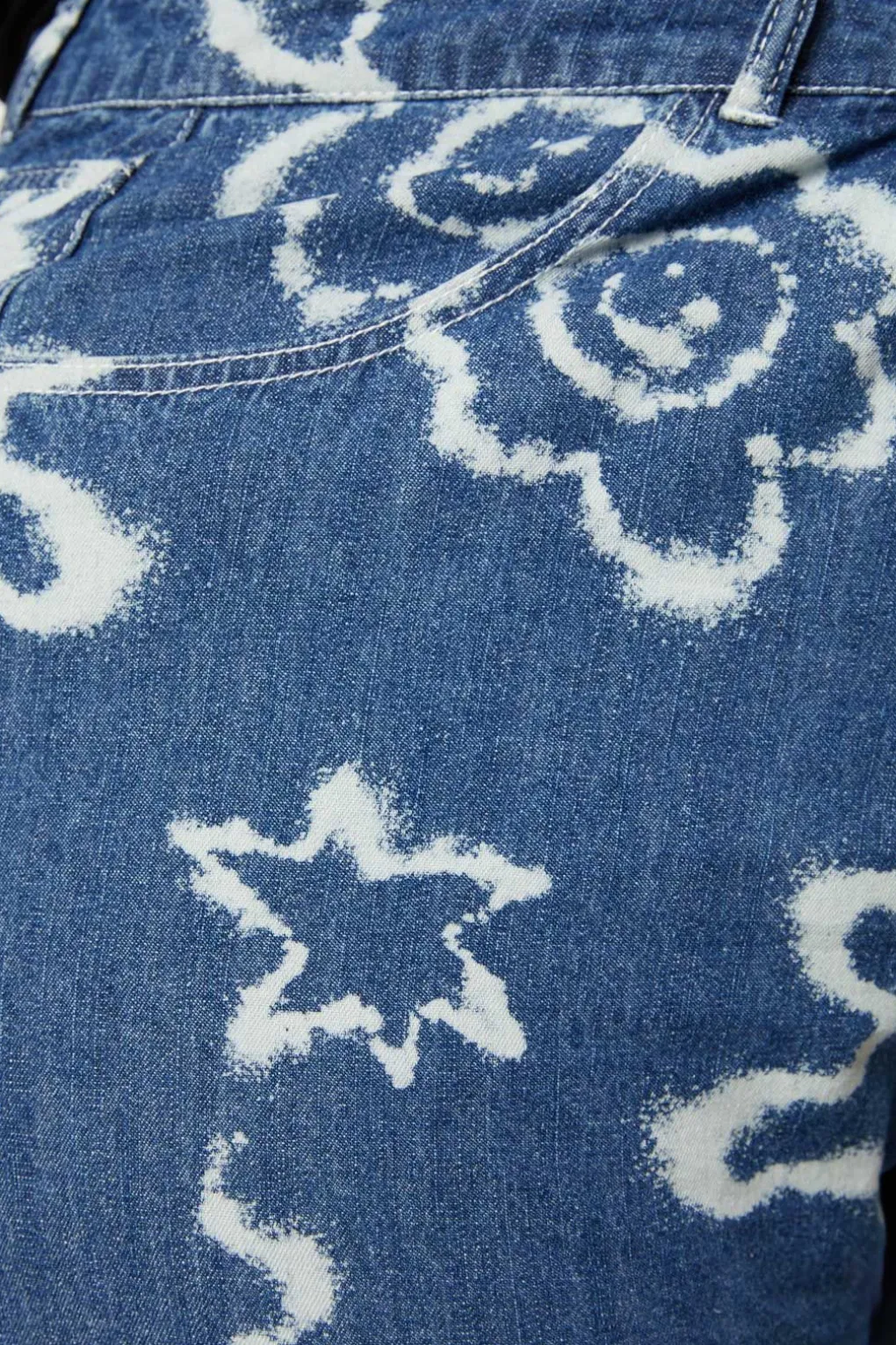 Curve White Out Denim Jeans
