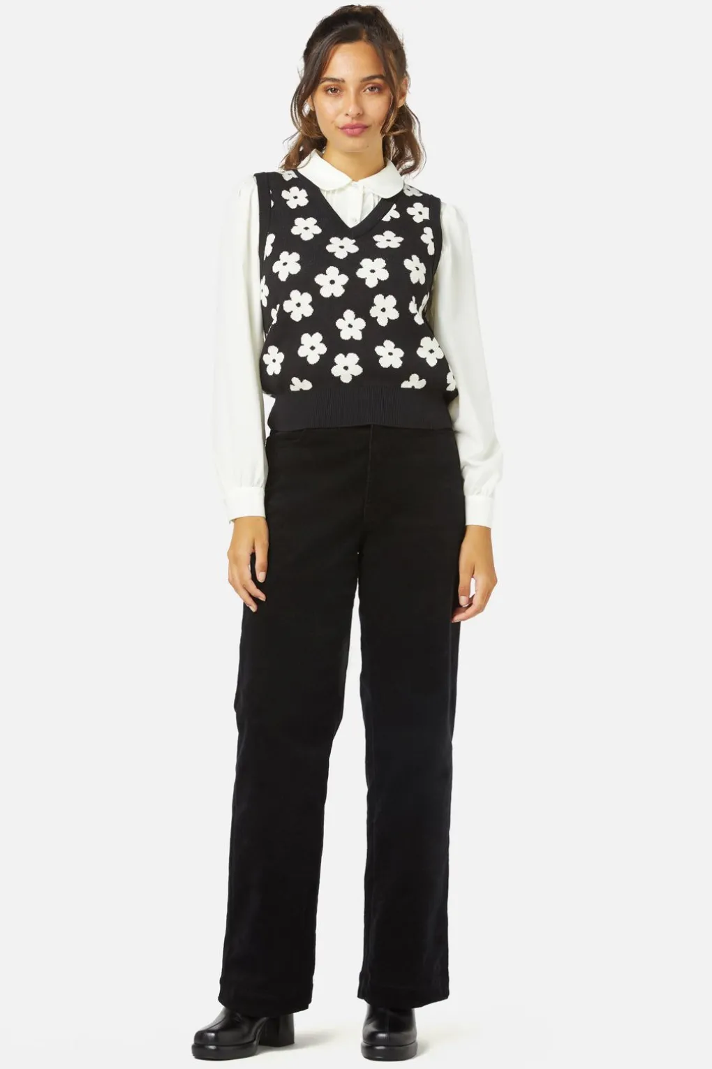Gigi Daisy Knit Vest
