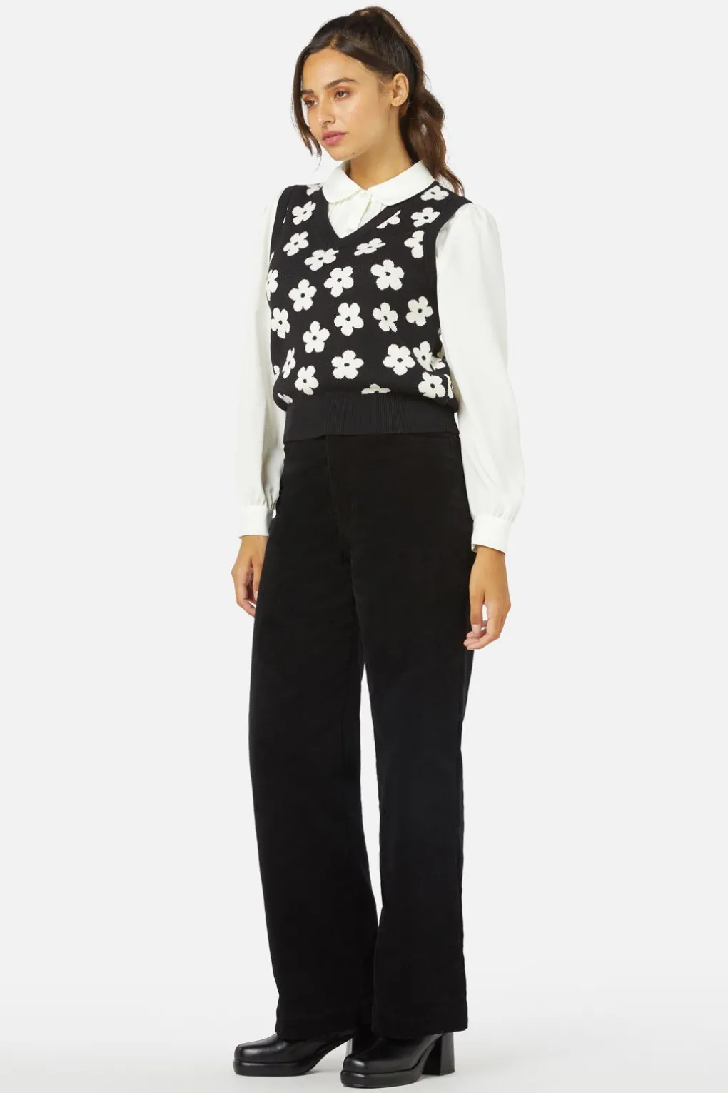 Gigi Daisy Knit Vest