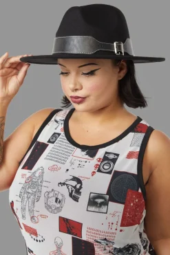 Large Buckle Hat