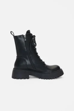 Pentagram Boot