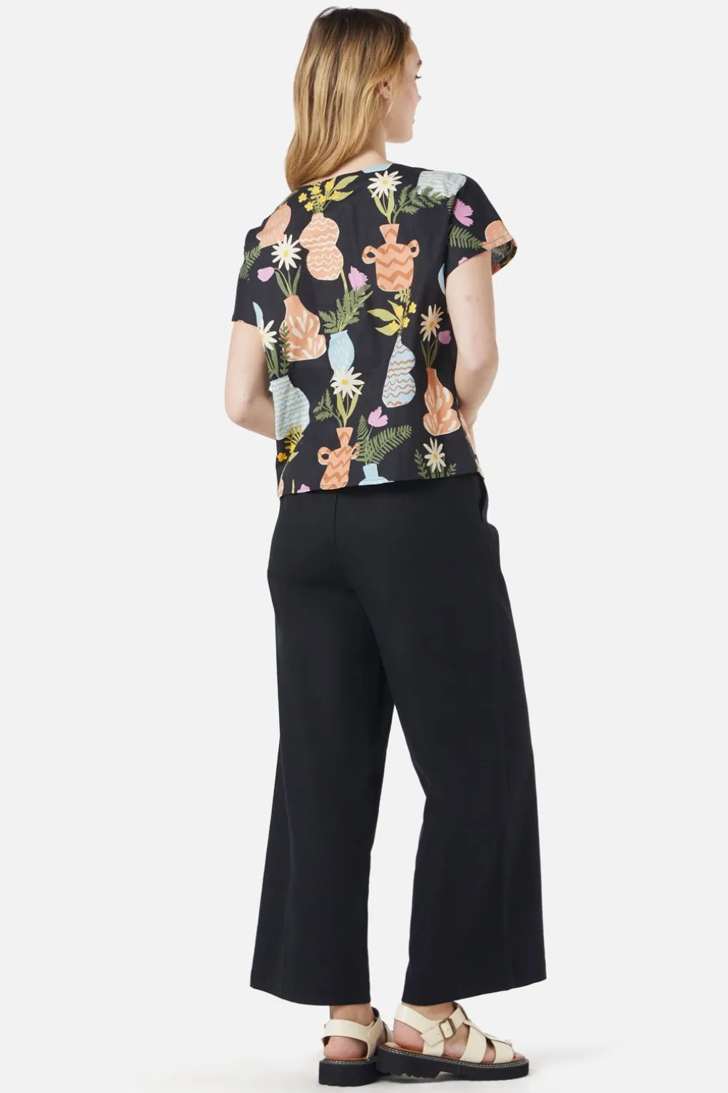 Pretty Vases Top