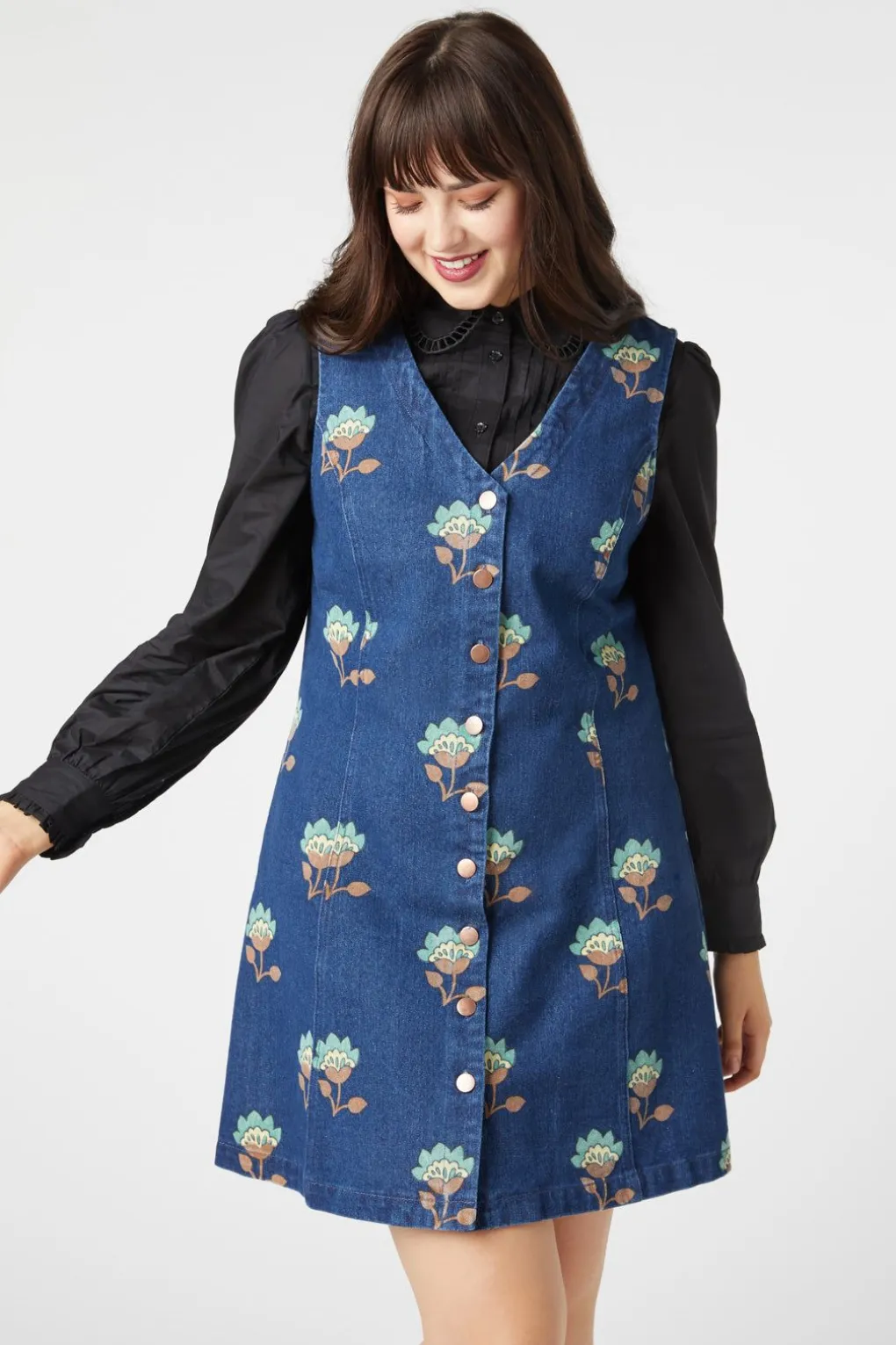 Retro Flora Pinny